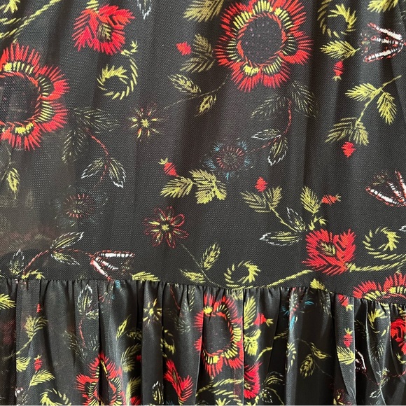 Floral mesh fabric dress - Picture 4 of 5